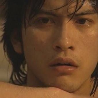 bluecalx0099's profile picture. 167 / 45 | mostly fandom + aesthetic reposts