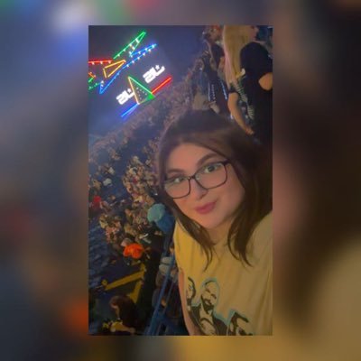 sophj21's profile picture. 24-Nottingham panthers 16/11/12 🖤💛🏒 - NFFC⚽️❤️ - Chicago Blackhawks fan ❤️🖤 - 🕊️ #AJ47 🕊️ 🖤💛24/25 play off champions 🖤💛