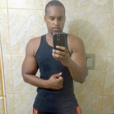 symon_622's profile picture. 