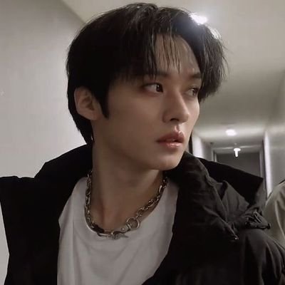3racharmer's profile picture. você sabia? para escrever 'alien', han jisung precisou analisar psicologicamente o dono dessa conta por cerca de um ano