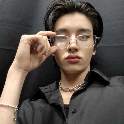 sunoosmose's profile picture. 