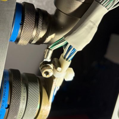 Amo065433897122's profile picture. 