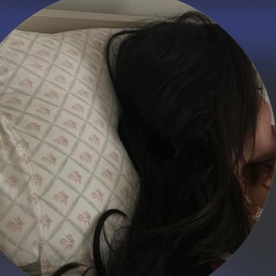 leow900's profile picture. بنيّه بين العذوبه و العذاب