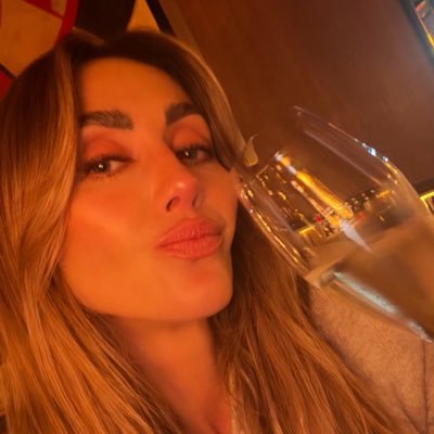 shotsportilla's profile picture. 𝑨𝒏𝒂𝒉𝒊'𝒔 𝒗𝒐𝒊𝒄𝒆: 𝐔𝐧 𝐭𝐞𝐪𝐮𝐢𝐥𝐢𝐭𝐚 𝐦𝐚𝐭𝐚 𝐥𝐚 𝐛𝐚𝐜𝐭𝐞𝐫𝐢𝐚