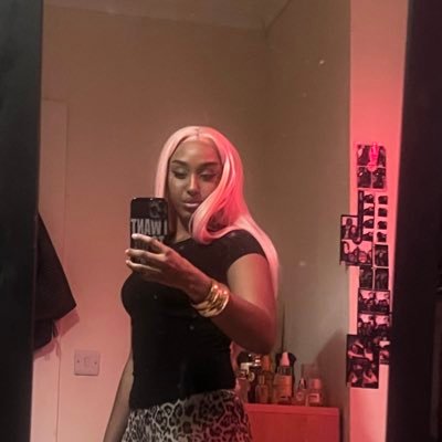 ifhelookhetookx's profile picture. @celtics .