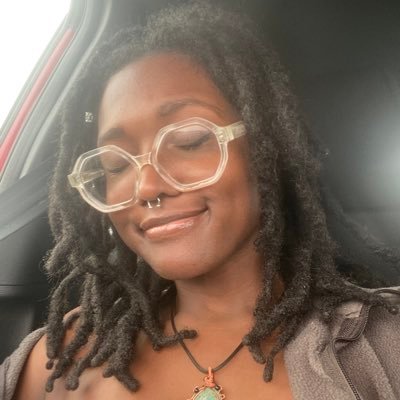 srslymaya's profile picture. thinking about football + hello kitty dream village ♡