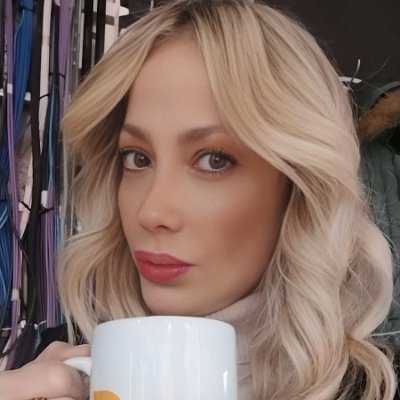 criminologiaarg's profile picture. 🕵🏼‍♀️Investigadora Forense 
📚 3 libros #cibercrimen ⚜️
👩‍🏫 Docente,Conferencista
⚜️Casada ,Mamá🐣