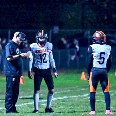 CoachCrowe_06's profile picture. Husband & Father of 3 - Offensive Coordinator & QB Coach @ Leslie High School