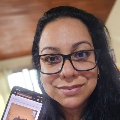 lucianagold's profile picture. Um ser humano em busca de paz interior em meio a esse caos... enfim, equilibrista !