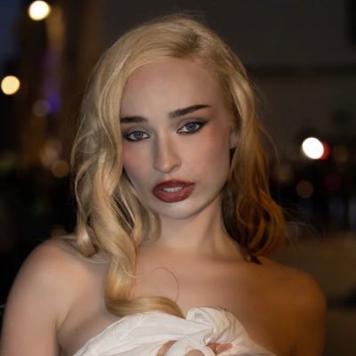 bunmatique's profile picture. Tweets and videos about Grammy winning singer kim Petras. Stream “I like ur look” out now 💿