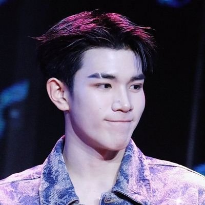 whisperblue4's profile picture. 