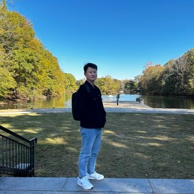 Oliverzhongyi's profile picture. 