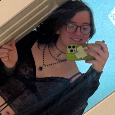 SlurmyB's profile picture. 