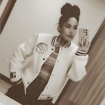 HellzFiya's profile picture. ✨️Fairy-Wentigo Goddess
✨️INDIgyptian Nahkwe-Choctaw Lyricist
✨️ Love 'n Light Tarot Reader, Oracle & Energy Healer
✨Love 'n Light Founder🧚🏽‍♀️🌌🫶🏽✨️😈🪽