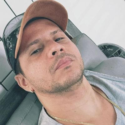 Alysson59235371's profile picture. Sou uma pessoa simples de personalidade forte e não fico calado com certos ataques nâo🔥