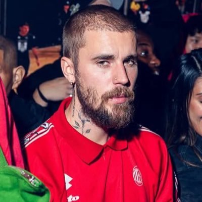 lcrdkncws's profile picture. chasin’ sunsets and good vibes