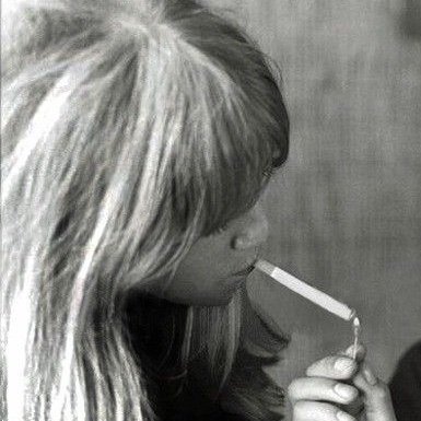 etcircense's profile picture. 