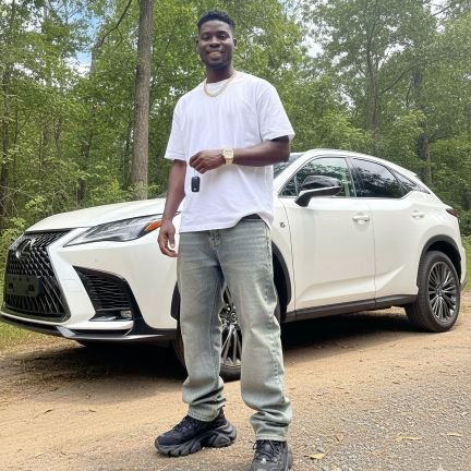 ED__WON's profile picture. Why can't the world fix a day to walk naked in memory of Adam and Eve? 🤷