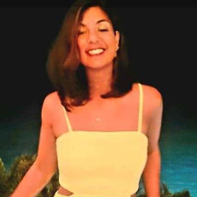 NatashaWalli's profile picture. Love for life, a good sale and a sun as bright as can be. Extroverted as they come.