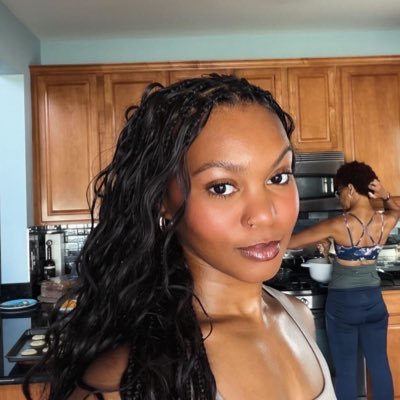 c0kahina's profile picture. 