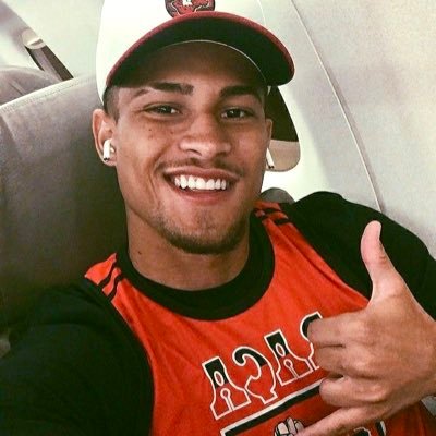 piquedjavan's profile picture. 