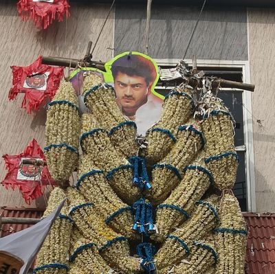 SanthuRedDragon's profile picture. #PadmaBhushanAjithKumar

💛❤️
kannadigas
🕉✝️☪️

𝐃𝐮𝐧𝐢𝐲𝐚✰𝐃𝐚𝐥𝐥𝐲✮𝐍𝐚𝐧i 
𝐊𝐢𝐧𝐠 𝐊𝐡𝐨𝐥i🏏

𝕐𝕦V𝕒𝕟🎧〢 DeVa
 #AjithKumar.   #Shilpa  Darling ❤️‍🔥