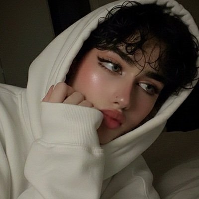 llDll30's profile picture. 