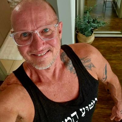 fourepd's profile picture. Flawed human with observations to share and knowledge to be gained.  No crypto DMs PLZ
*My job is to manage my business* #WeThePeople #truth