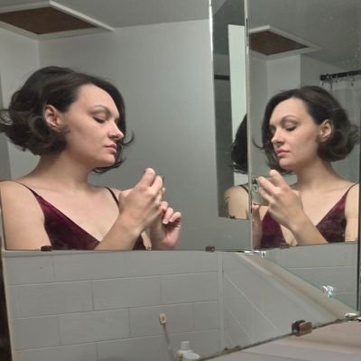 deezhawn's profile picture. 