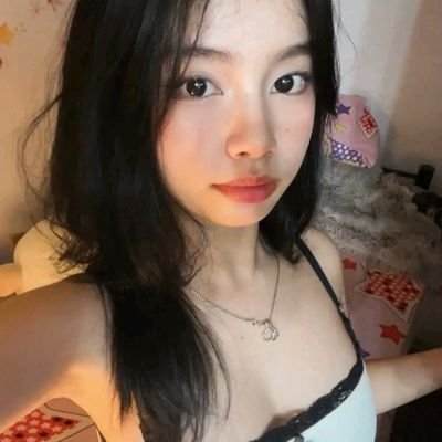 maymyat1818's profile picture. 