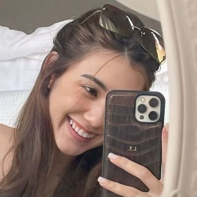 happwheee's profile picture. 