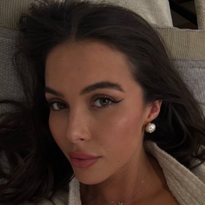 Faithsantoss's profile picture. Love yourself, give yourself everything, don't worry, life is not a dream, but you can enjoy it.💪🫀