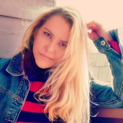 vlanegil's profile picture. Mother 🎁 #Photographer 📷 #FineArts, #Illustrations 🎨✒ #Amwriting - Lover of #Books, #Art, #Music, #Coffee, #food & #Science.

🚫 No DMs