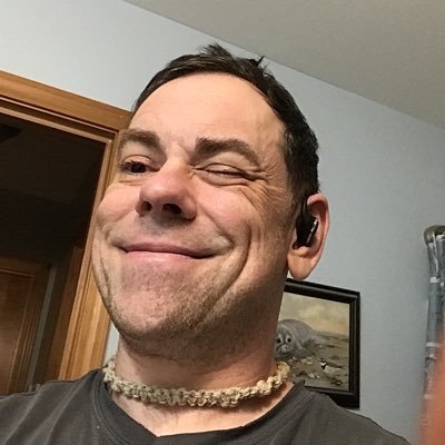 Tomh2ze's profile picture. I am nobody. Hit me on signal, if Im not responsive. DMs limited i guess 🤷‍♂️