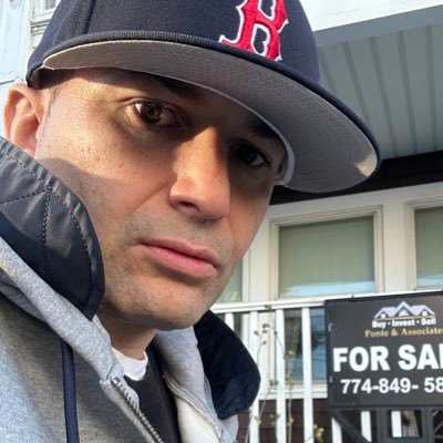 TomAce2020's profile picture. Fake News 🗞️