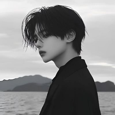 Erenygr21's profile picture. Follow back me please!