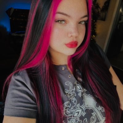 lovealysaaaa's profile picture. 