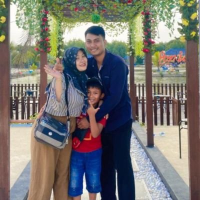 Wildanmhmmd09's profile picture. seorang yang terus ingin belajar memperbaiki diri daripada hari-hari kemarin.