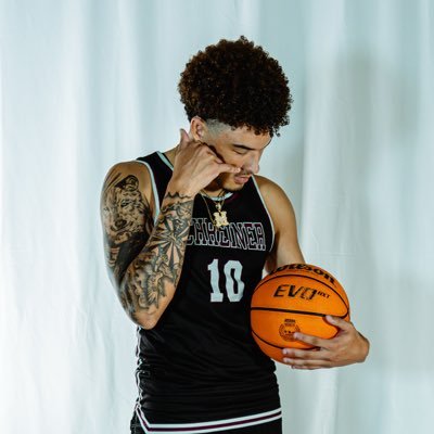 Mas4McGowan's profile picture. @SchreinerMBB ‘28