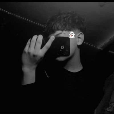 tugruesa_fav1's profile picture. 🍆🔥pajas, leche, exhibicionismo, boxers, uniforme escolar y mucho morbo 🔥🍆
edad en la ubicación 🐥
no encuentros, es solo por diversión 🍆🔥