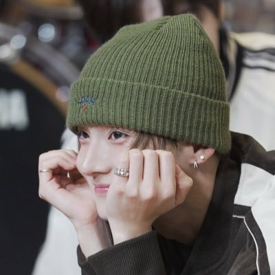 pocketzsaurus's profile picture. https://t.co/cWfUioCGJU