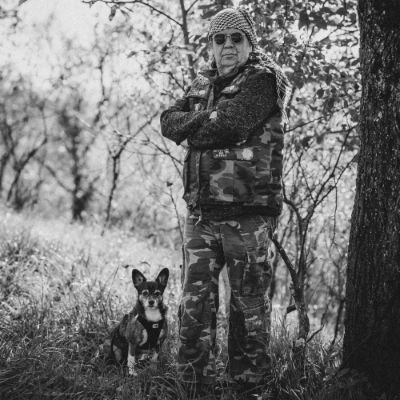 morkhain's profile picture. MITGLIED DER TIERSCHUTZPARTEI. Ich bin Umwelt - Aktivist, Bassist, Headbanger, QI GONG Meister, Vegetarier, Tee-Trinker u. Hunde-Papa.