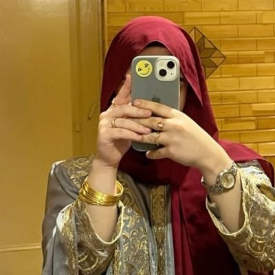 mehvish_baba__'s profile picture. 