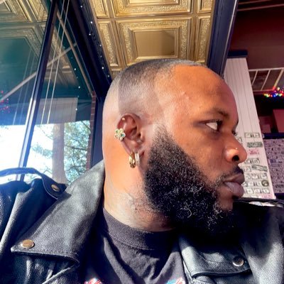 uglypeeedi's profile picture. 