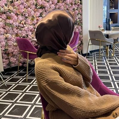 serafinaa_9's profile picture. • ٣١٣
• An introvert's extroverted diary
• Free Palestine 🇵🇸