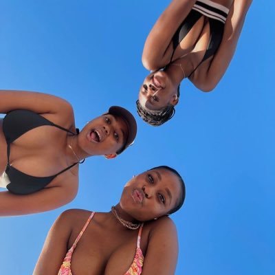 YkAdeola's profile picture. 