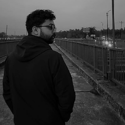 Kartikk_Raana's profile picture. I asked an AI to write a viral bio. This is the result.