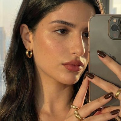 annascollective's profile picture. CEO/Founder @elevatempowerco | Helping Ecom  brands grow on TikTok Shop thru high-performing TikTok Shop Affiliate driven scaling! Book a Call! ↓