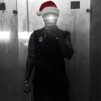 oloyeyrn's profile picture. i am a married man. @realmadrid