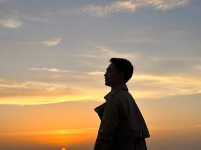 asdkasj2's profile picture. 不败来日，不落于尘。